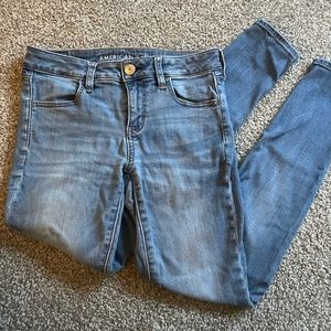 American Eagle Skinny Jeans size 4
